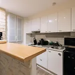 Chic & Stylish 1Bd Apart Louvre-Rivoli!